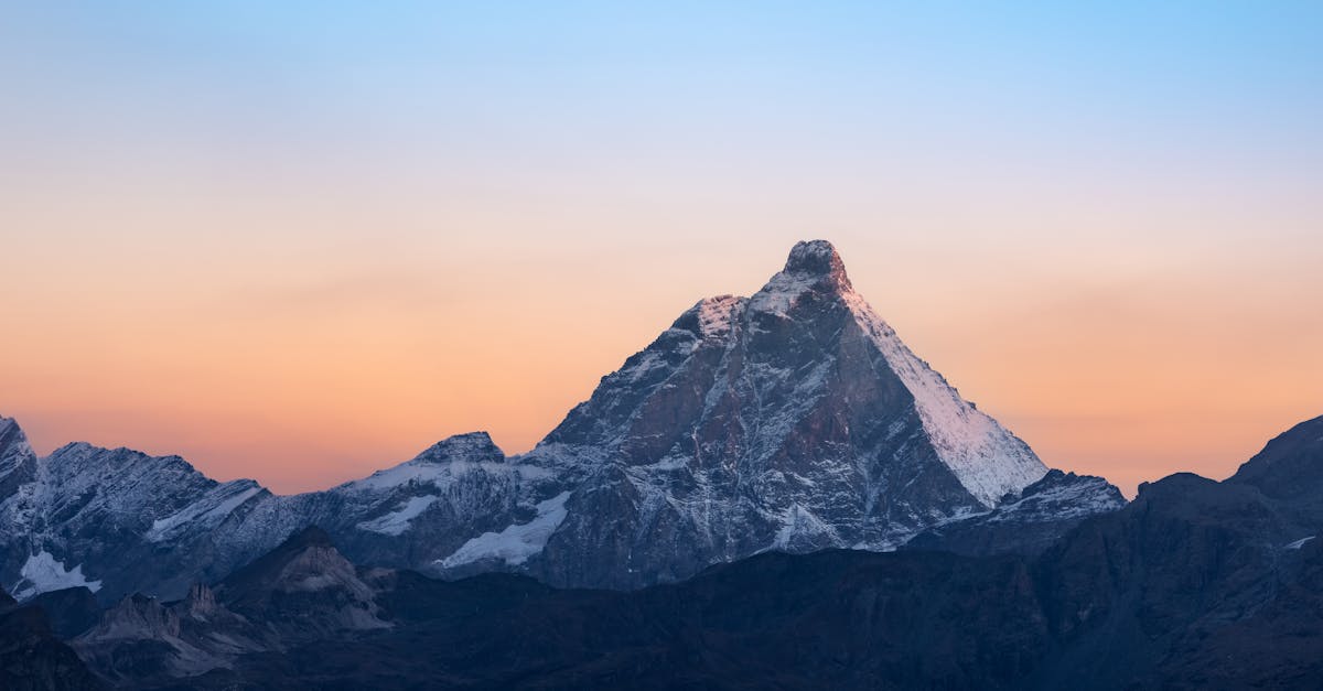 Chez Pulse Align, nous proposons une alternative rafraîchissante aux approches traditionnelles du bien-être. Notre méthode innovante met l’accent sur le rétablissement de l’équilibre naturel du corps grâce à des impulsions douces et imperceptibles qui aident à recalibrer le tonus musculaire et à améliorer la posture. Lorsque nos clients ressentent une réduction de la tension dans leurs muscles et leurs articulations, ils signalent souvent un sentiment renouvelé de vitalité, leur permettant d’embrasser la vie plus pleinement. 