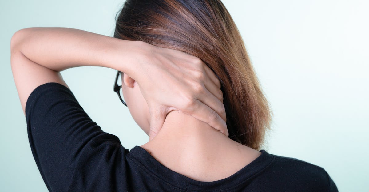 discover effective solutions for shoulder pain relief. explore tips, exercises, and treatments to alleviate discomfort and restore mobility, helping you return to an active lifestyle.