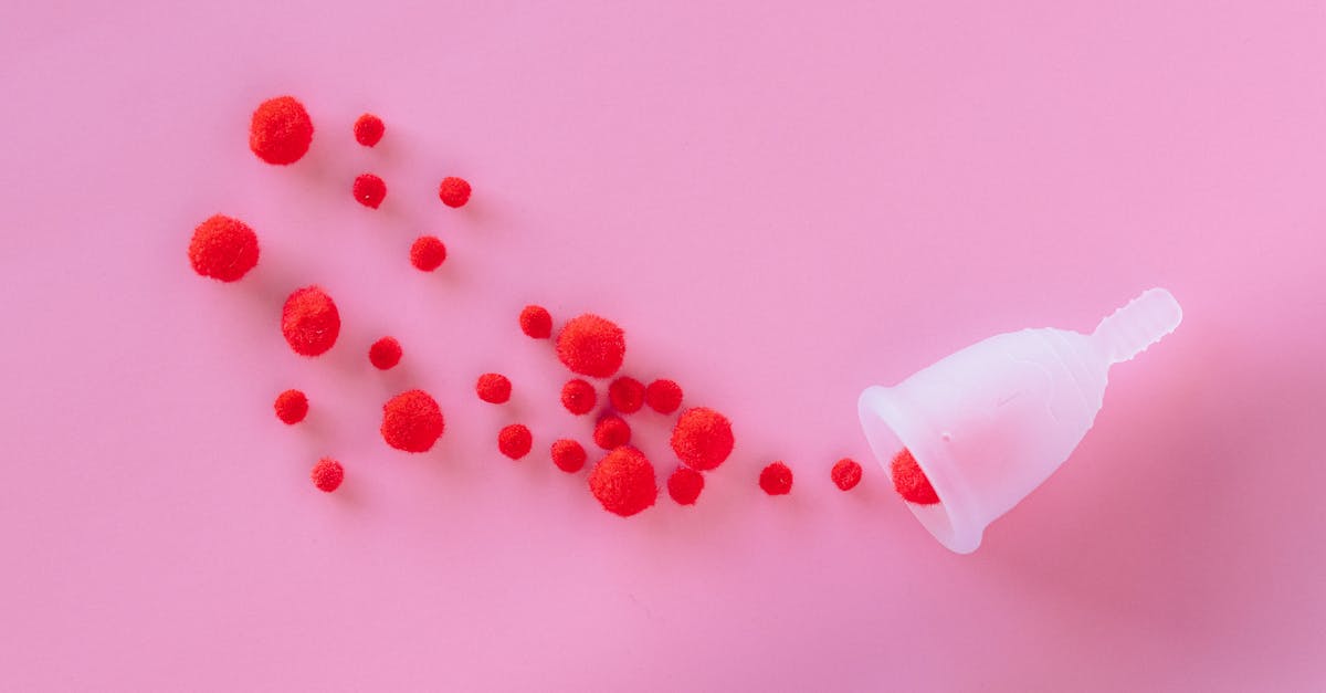 découvrez des stratégies efficaces et des informations sur la gestion des migraines menstruelles. découvrez les déclencheurs, les remèdes et les changements de mode de vie pour soulager les symptômes et améliorer votre bien-être pendant votre cycle menstruel.