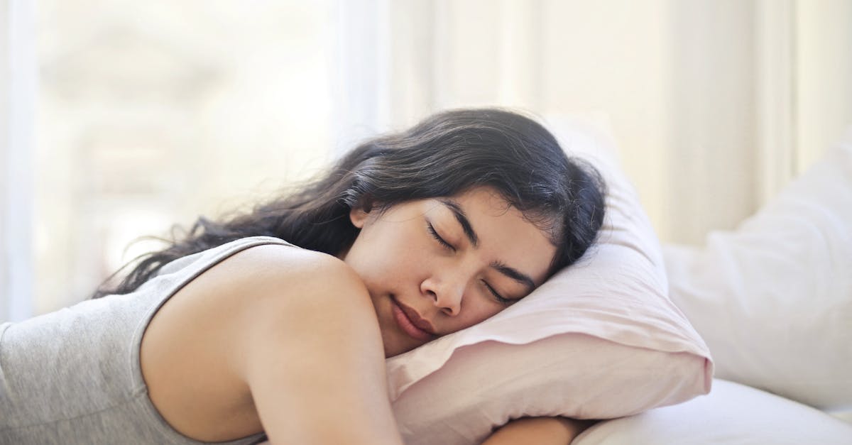 Découvrez le confort de sommeil ultime avec notre gamme de matelas et d'oreillers haut de gamme conçus pour vous offrir une nuit de sommeil réparatrice. Améliorez la qualité de votre sommeil et réveillez-vous revigoré chaque matin.