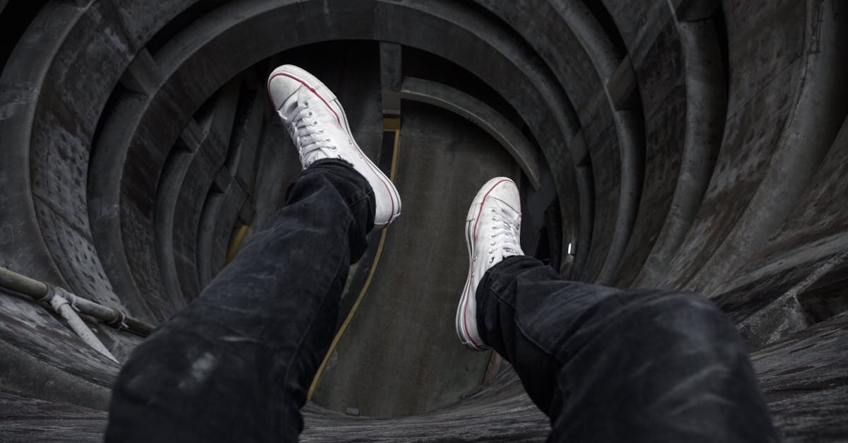 discover the causes, symptoms, and treatments for dizziness. learn how to identify different types of dizziness and explore effective solutions to regain your balance and improve your well-being.