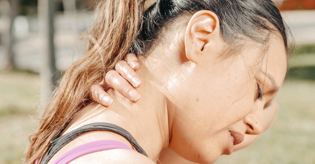 discover effective solutions and tips for managing neck pain. understand the causes, symptoms, and treatments to help alleviate discomfort and improve your quality of life.