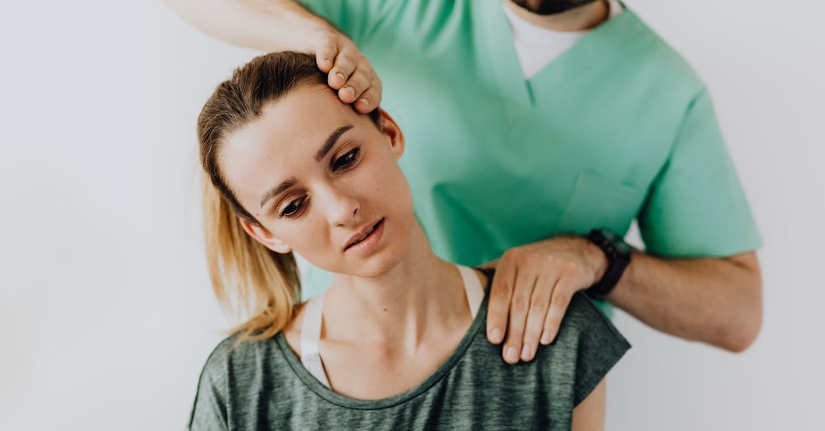 La comparaison de la technologie de décompression neurovertébrale de TAGMED avec d'autres traitements courants révèle ses avantages incontestables. Alors que les méthodes traditionnelles telles que les analgésiques, les injections de corticostéroïdes ou même les interventions chirurgicales peuvent présenter divers risques et effets secondaires, TAGMED minimise ces inquiétudes. Notre thérapie évite les interventions invasives, réduisant ainsi considérablement les complications médicamenteuses et offrant potentiellement un rétablissement plus rapide. Elle constitue donc une option intéressante et fondée sur des données probantes pour ceux qui recherchent des alternatives plus sûres.