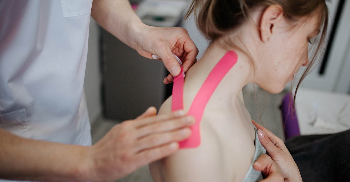 discover effective solutions and insights for shoulder pain relief. explore causes, treatments, and preventive measures to manage discomfort and improve your shoulder health.
