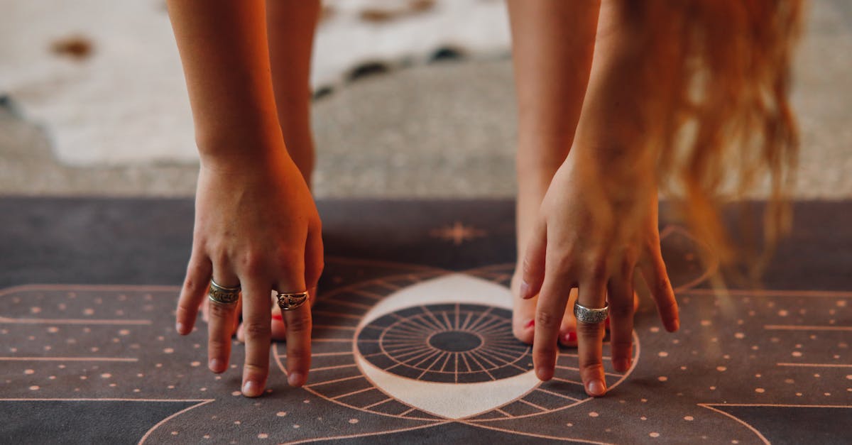 discover a variety of stretches designed to enhance flexibility, improve muscle recovery, and promote overall well-being. whether you're a beginner or an experienced athlete, these effective stretching techniques will help you achieve better mobility and prevent injuries.