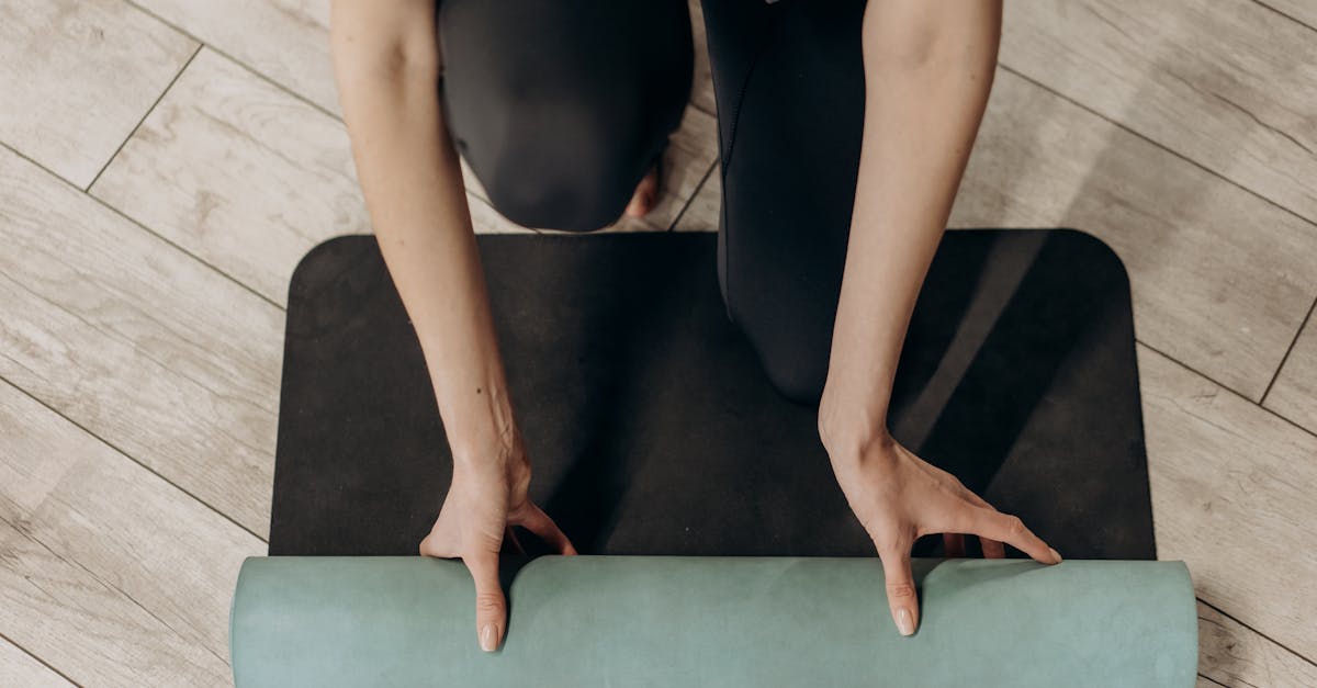 discover the impact of swayback posture on your health and well-being. learn about its causes, effects, and effective corrective exercises to improve your posture and enhance your quality of life.