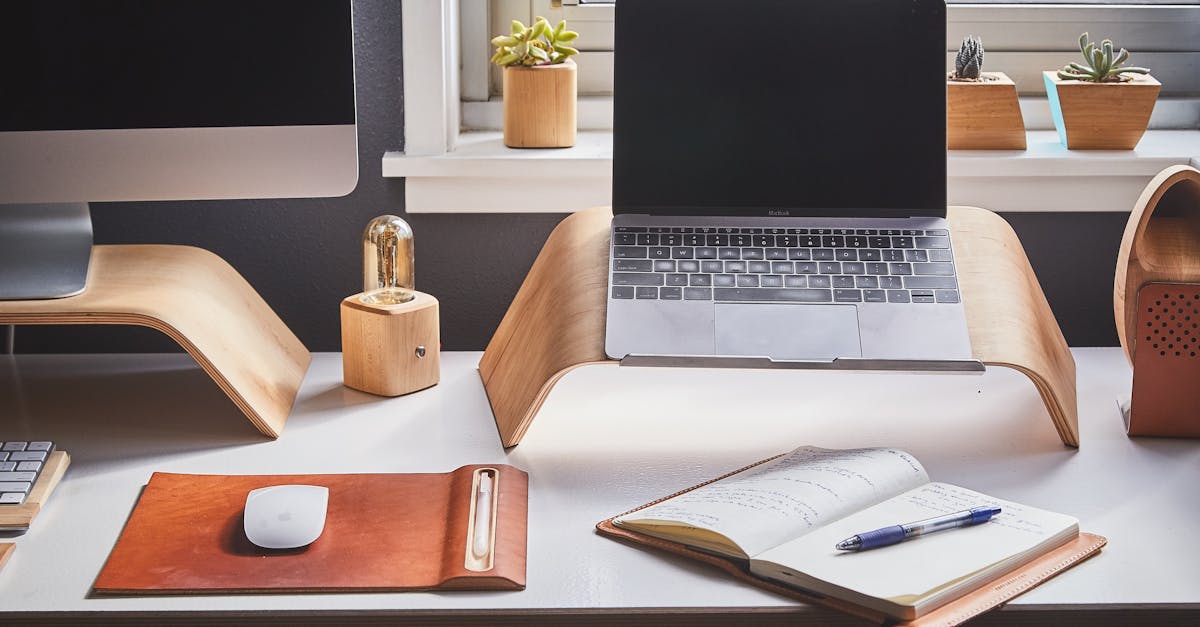 discover the ultimate comfort and style with our ergonomic backpack, designed to provide optimal support for your back while carrying your essentials. perfect for students, travelers, and daily commuters, this backpack combines functionality with a sleek design, making it a must-have accessory for anyone on the go.