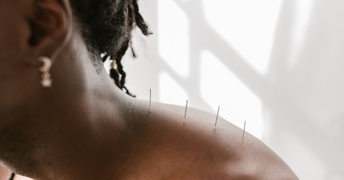 discover effective shoulder pain relief techniques to soothe discomfort and enhance mobility. explore expert tips, exercises, and remedies to mitigate pain and improve your quality of life.