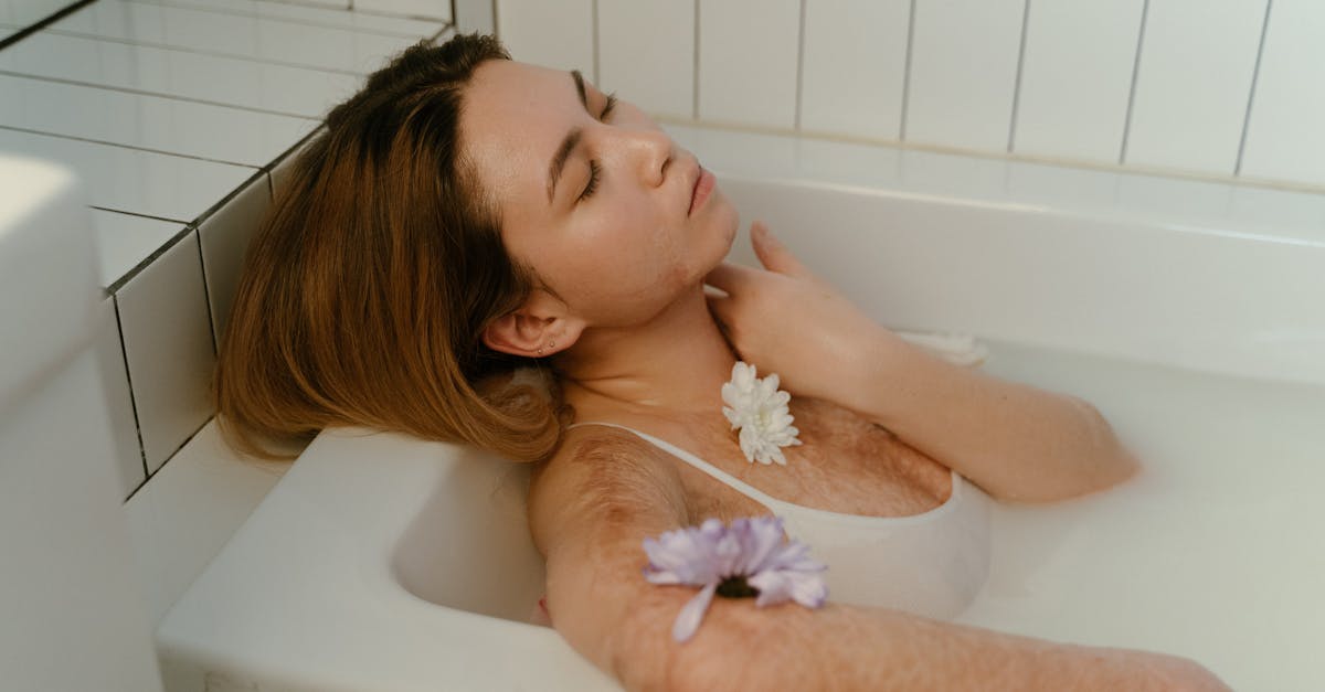 discover the best sleeping positions for a restful night's sleep. learn how different postures can impact your health, comfort, and overall well-being, ensuring you wake up refreshed and rejuvenated.