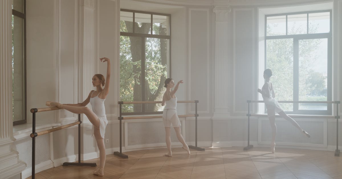 discover the alexander technique, a revolutionary method for improving posture, reducing stress, and enhancing overall well-being. learn how this practice can transform your movement and help you achieve greater freedom and ease in everyday activities.