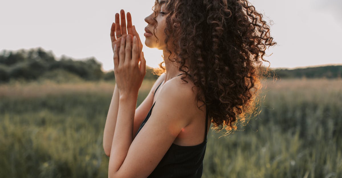 explore the importance of posture in daily life, including tips on how to improve your alignment, enhance your well-being, and prevent physical strain. discover the long-term benefits of maintaining proper posture for better health and productivity.